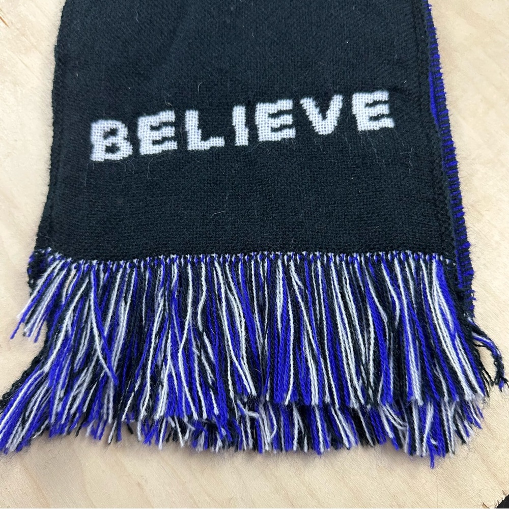 Justin Bieber scarf - Picture 9 of 13